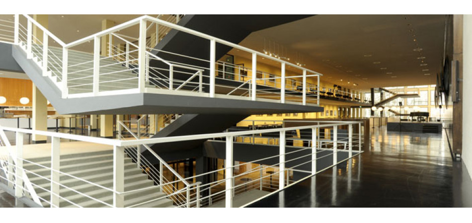 Foyer der Deutschen Oper Berlin (c) Bettina Stöß / stage picture