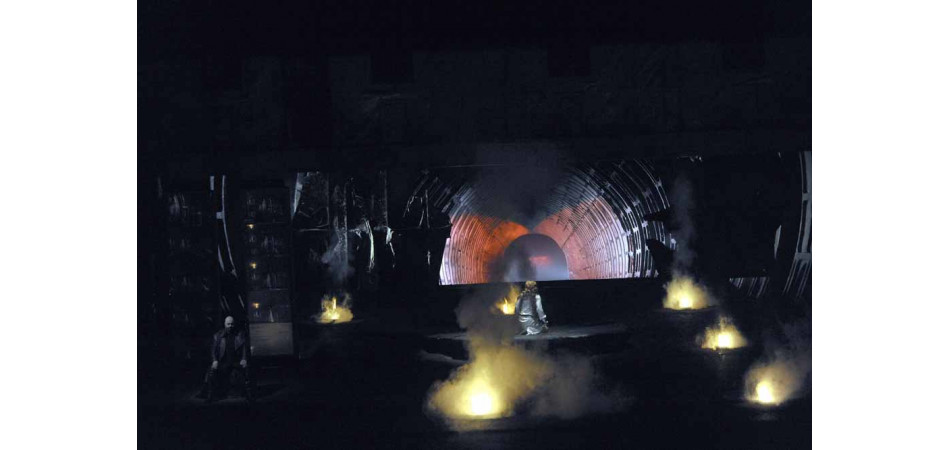 Twilight of the Gods © 2010, Bettina Stöß / stage picture