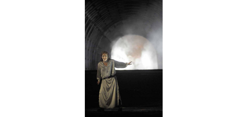 Twilight of the Gods © 2010, Bettina Stöß / stage picture