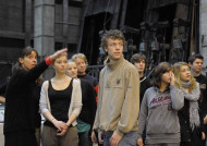 Im Bühnenbild-Magazin der Deutschen Oper Berlin