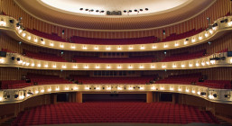Zuschauerraum im Opernhaus Düsseldorf | 2009 Hans Jörg Michel