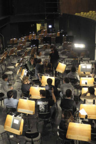 Zweite Station: der Orchestergraben