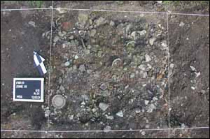 Archäologen gehen vorsichtig und nach wissenschaftlichen Methoden vor, damit wichtige Erkenntnisse nicht verloren gehen.