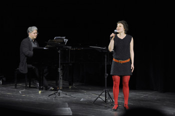 Abokonferenz 6.5.2012 - v.l.n.r. Klaus-Lothar Peters, Patrizia Wapinska (Schauspielerin) Abokonferenz 6.5.2012 - v.l.n.r. Klaus-Lothar Peters, Patrizia Wapinska (Schauspielerin)