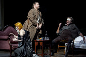Marija (vlnr: Marianne Hoika, Michael A. Grimm, Gerd Böckmann) | Foto: Bernd Uhlig
