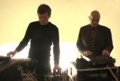 vlnr: Stefan Schneider, Hans-Joachim Roedelius | Foto: Fabian Schulz