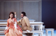 MANON LESCAUT | Adina Nitescu als Manon und Marcello Giordani als Renato des Grieux | Das Foto ist honorarpflichtig. Fotograf: Bernd Uhlig 2004 | Bernd Uhlig MANON LESCAUT | Adina Nitescu als Manon und Marcello Giordani als Renato des Grieux | Das Foto ist honorarpflichtig. Fotograf: Bernd Uhlig 2004 | Bernd Uhlig