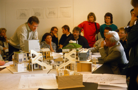 Ökohaus, Berlin-Tiergarten, Bauherrensitzung mit Architekt Fei Otto 1988