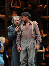 OTHELLO | Zeljko Lucic as Jago, José Cura as Othello | The pictures are protected by copyright. Photographer: Barbara Aumüller 2010 | Barbara Aumüller OTHELLO | Zeljko Lucic as Jago, José Cura as Othello | The pictures are protected by copyright. Photographer: Barbara Aumüller 2010 | Barbara Aumüller