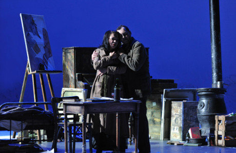 Nataliya Kovalova (Mimì), Giuseppe Varano (Rodolfo)Fotograf: Hans Jörg Michel Nataliya Kovalova (Mimì), Giuseppe Varano (Rodolfo)Fotograf: Hans Jörg Michel