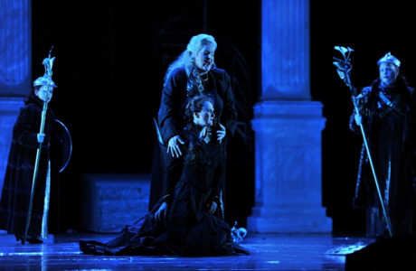 Katarzyna Kuncio (Grimmgerde), Linda Watson (Brünnhilde), Susan Maclean (Sieglinde), Sonja Mühleck (Gerhilde) | (c) Hans Jörg Michel Katarzyna Kuncio (Grimmgerde), Linda Watson (Brünnhilde), Susan Maclean (Sieglinde), Sonja Mühleck (Gerhilde) | (c) Hans Jörg Michel